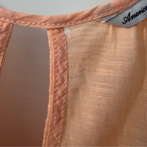 America Eagle Peach Southwestern Top - Picture 3 of 7